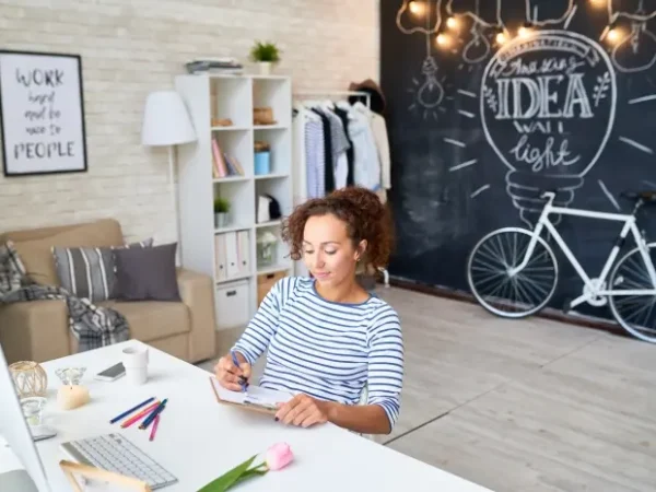 10 Creative Side Hustle Ideas for Budding Entrepreneurs