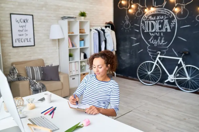 10 Creative Side Hustle Ideas for Budding Entrepreneurs