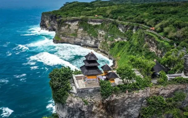 10 Most Popular Tourist Attractions in Bali Offering Natural & Cultural Beauty