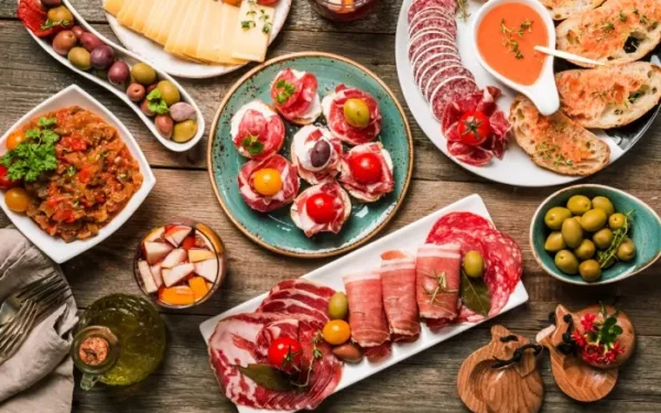 10 Typical Spanish Cuisine Rich in Unique Flavors & History